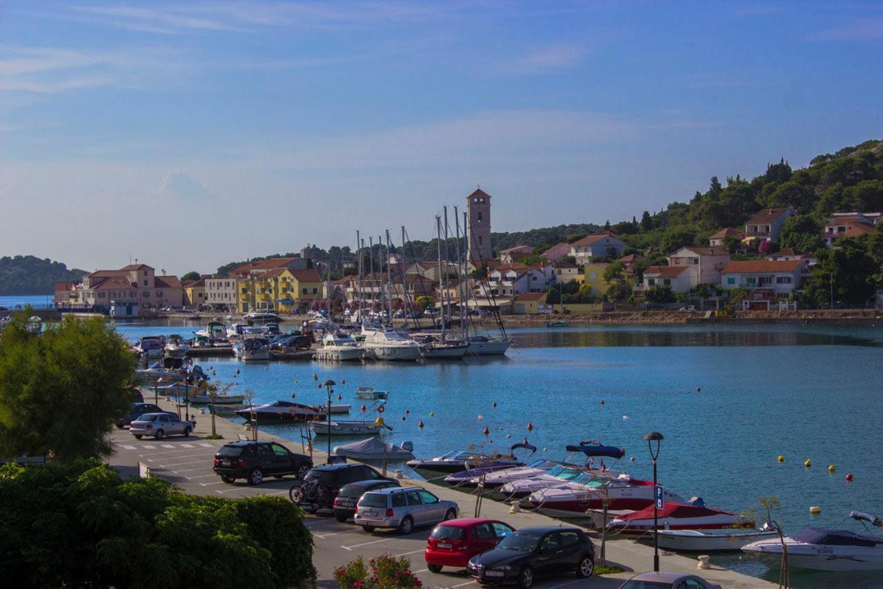 House Hotel Plava Laguna Tisno Oda fotoğraf