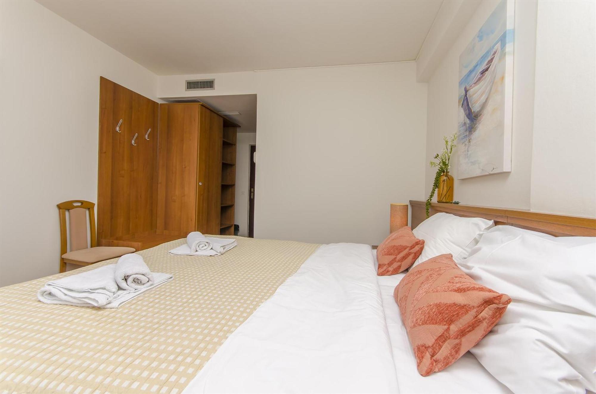 House Hotel Plava Laguna Tisno Dış mekan fotoğraf